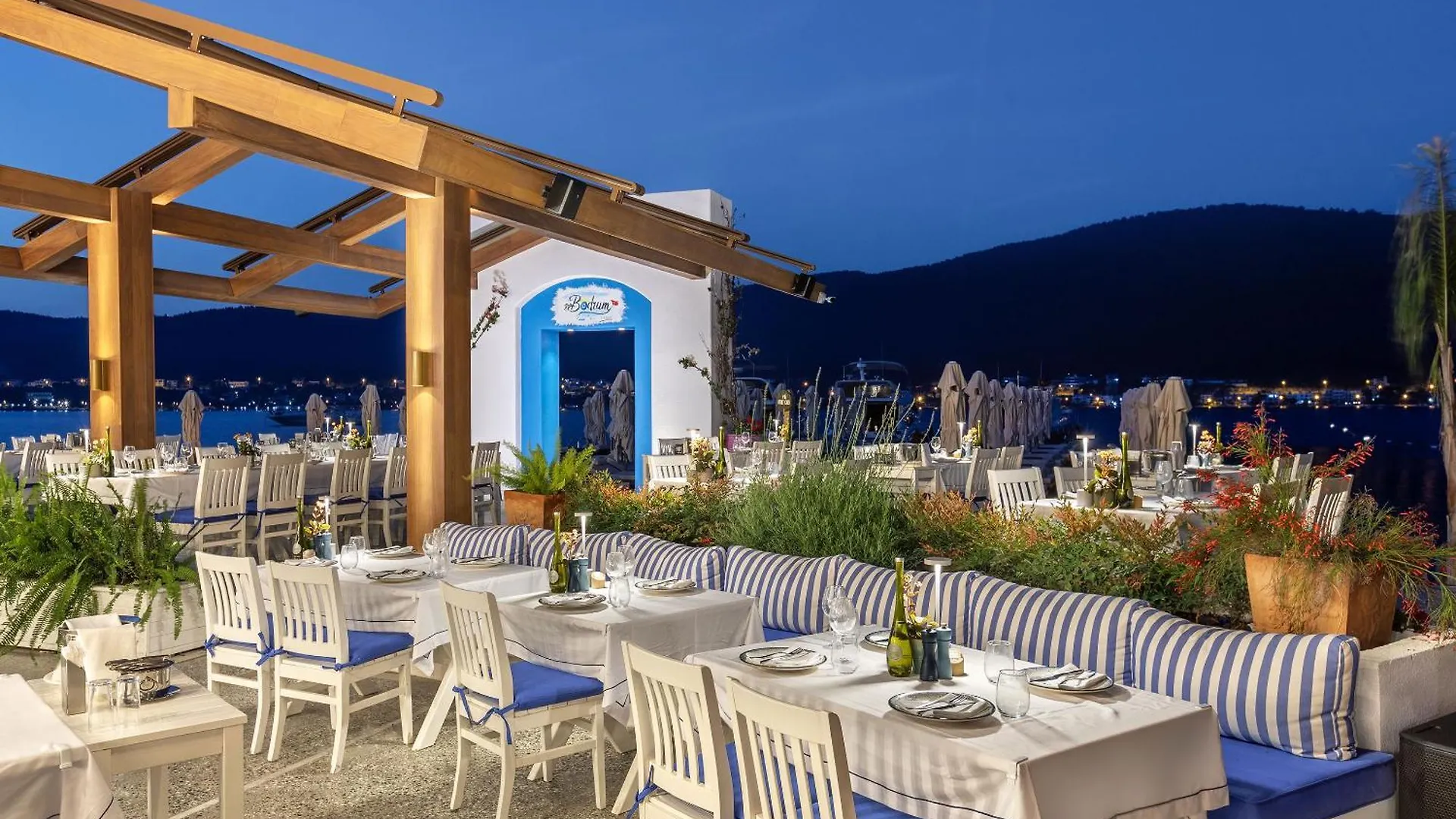 Titanic Luxury Collection Bodrum Guvercinlik  5*, Guvercinlik (Bodrum)